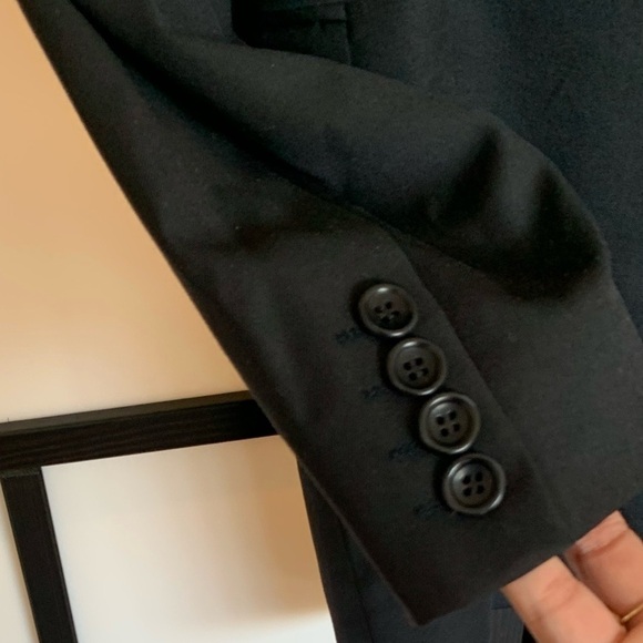 Hugo Boss Vintage Wool blazer. Made is USA. Size 42 L - Picture 7 of 13